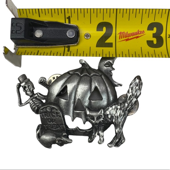 Halloween Pin Pumpkin Cat Moon Skeleton Rat Trick or Treat Moon Pewter Color - Picture 4 of 6